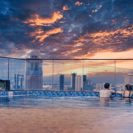 Luxcity Hotel & Apartment Phnom Penh Dış mekan fotoğraf