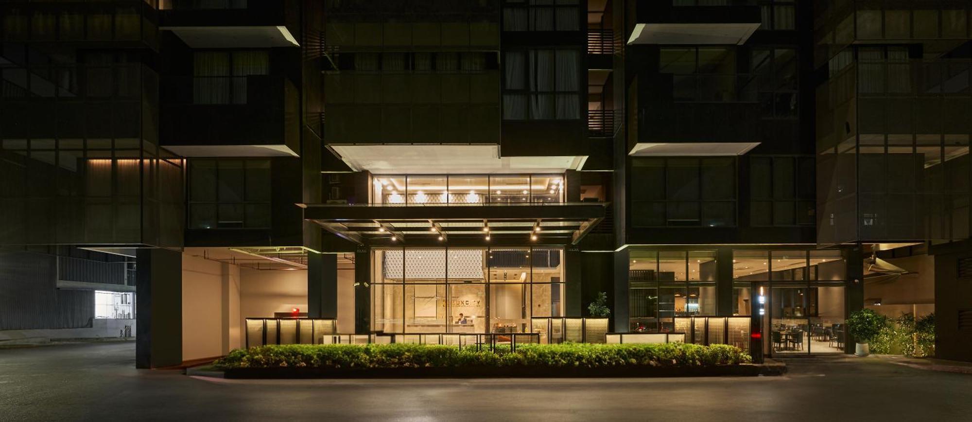 Luxcity Hotel & Apartment Phnom Penh Dış mekan fotoğraf