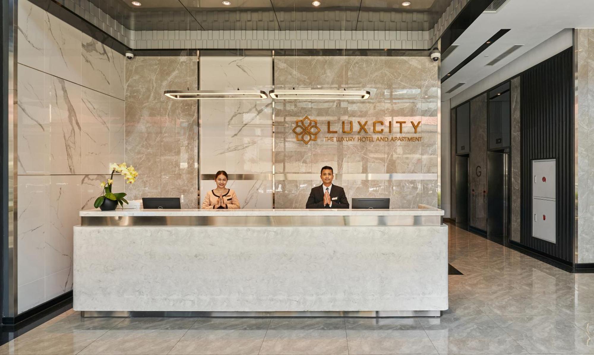 Luxcity Hotel & Apartment Phnom Penh Dış mekan fotoğraf