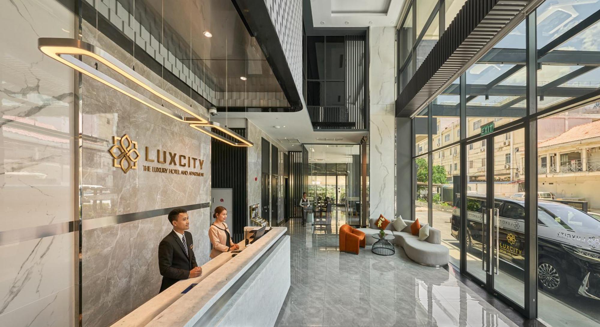 Luxcity Hotel & Apartment Phnom Penh Dış mekan fotoğraf