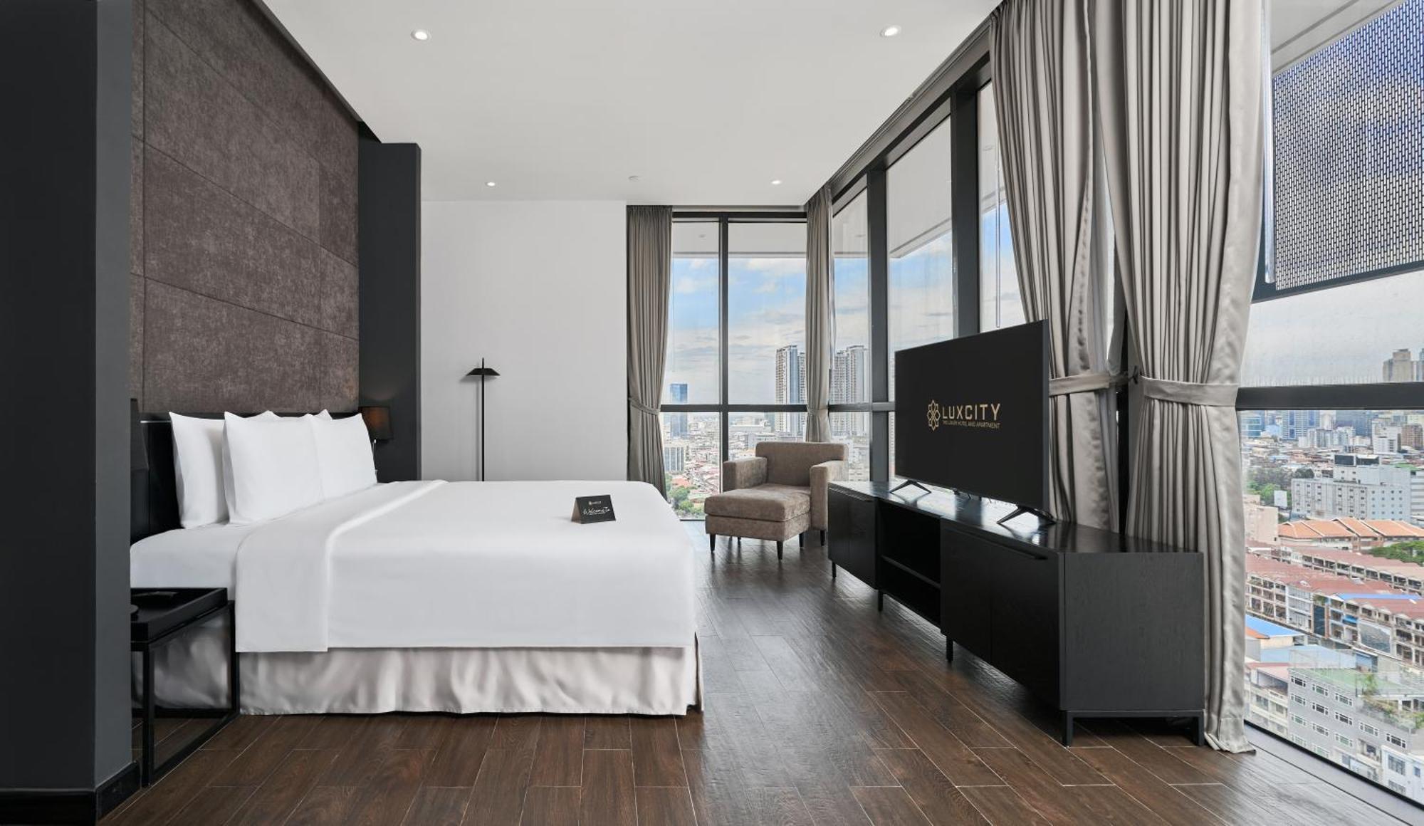 Luxcity Hotel & Apartment Phnom Penh Dış mekan fotoğraf