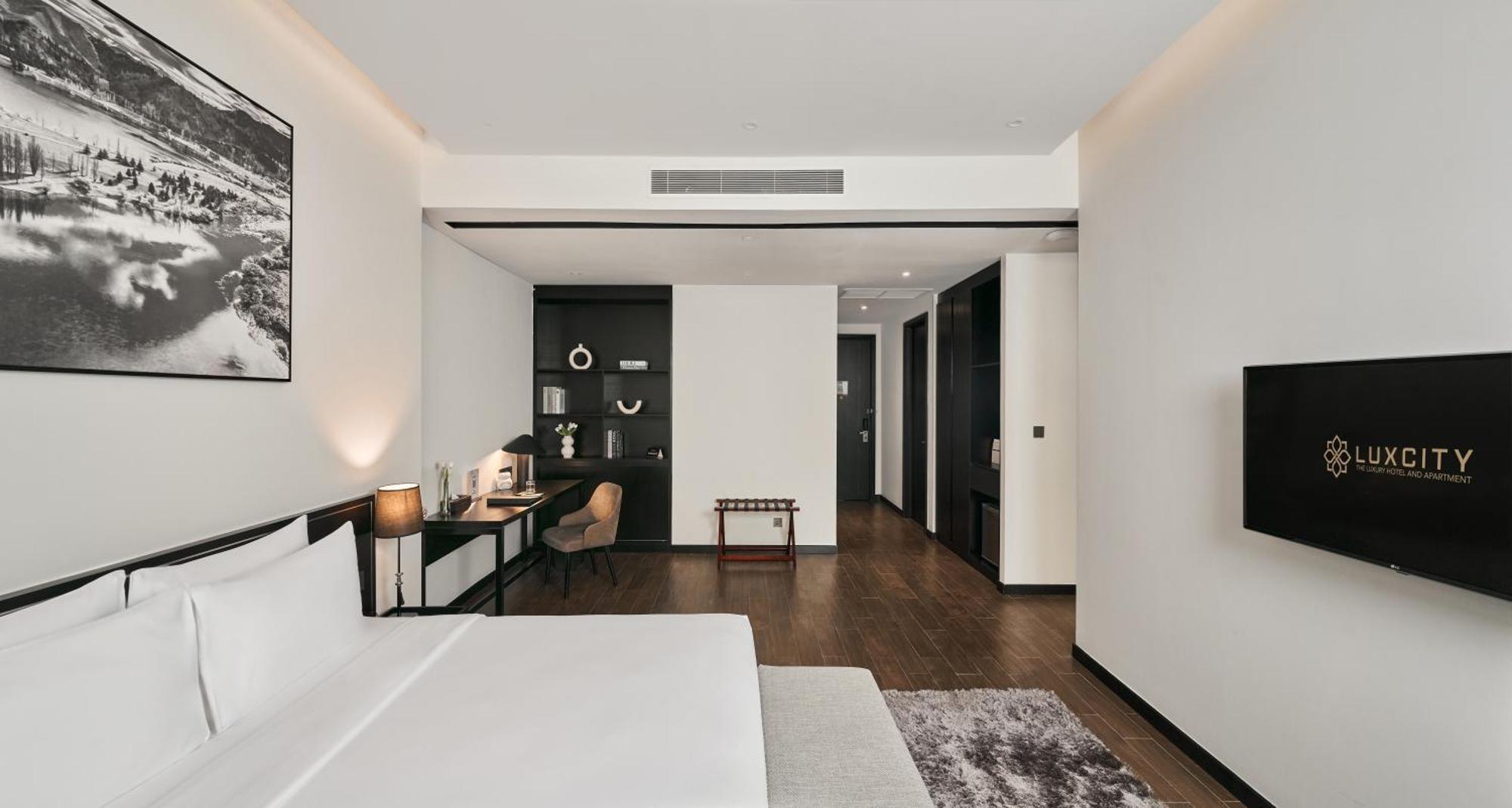 Luxcity Hotel & Apartment Phnom Penh Dış mekan fotoğraf